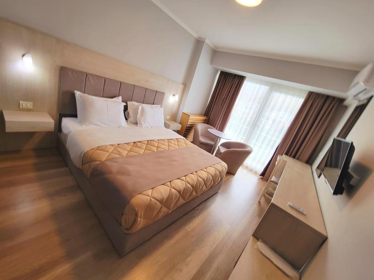 Hotel Enkelana Pogradec Exterior photo