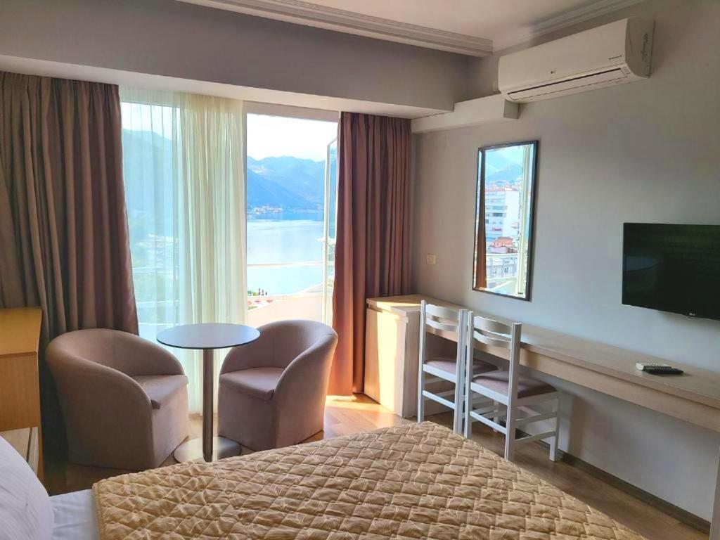 Hotel Enkelana Pogradec Exterior photo
