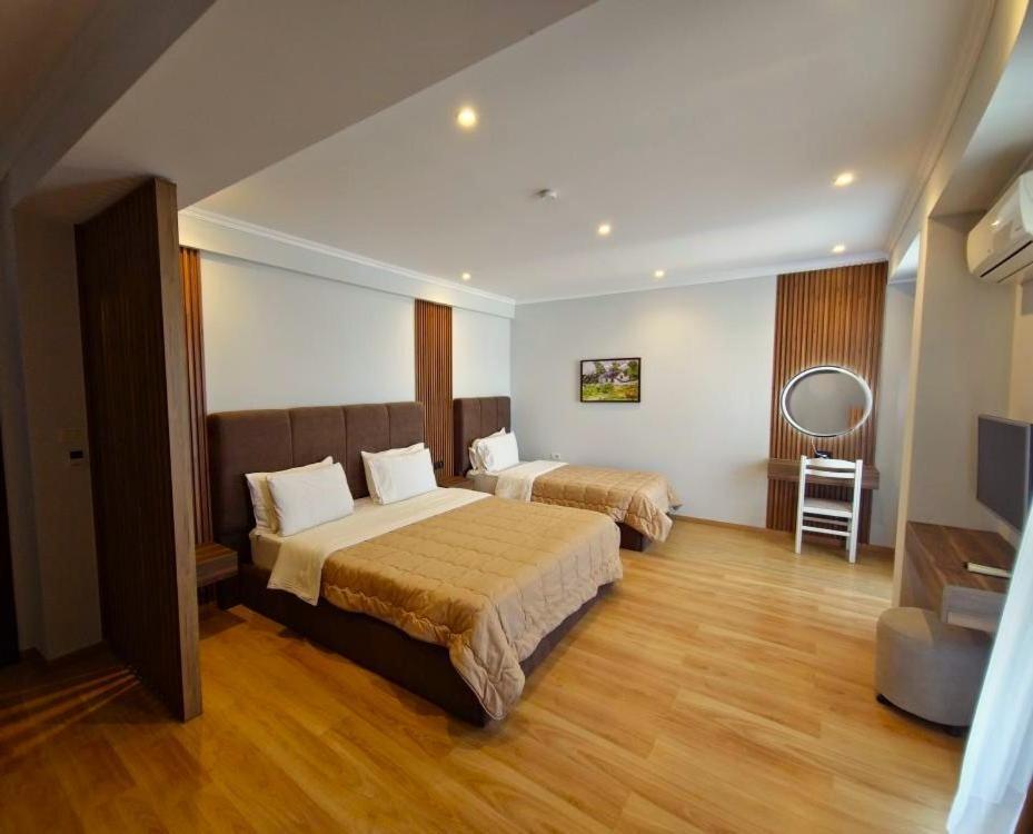 Hotel Enkelana Pogradec Exterior photo